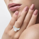 14K Yellow Gold 5.00CT Round Diamond Bridal Set - Image 4