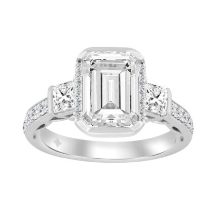 14K WHITE GOLD 4.00CT ROUND/EMERALD/PRINCESS DIAMOND LADIES RING (CENTER STONE EMERALD DIAMOND 3.00CT)