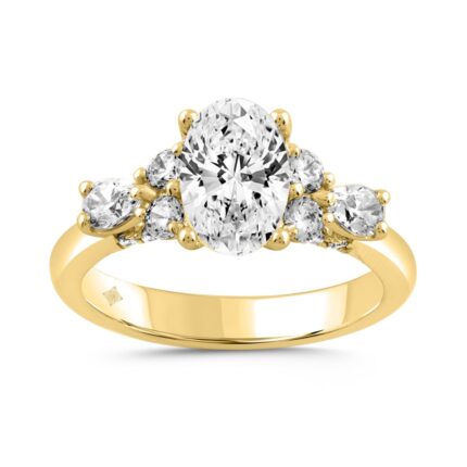 LADIES RING 2 3/4CT ROUND/PEAR/OVAL DIAMOND 14K YELLOW GOLD (CENTER STONE OVAL DIAMOND 2.00CT)
