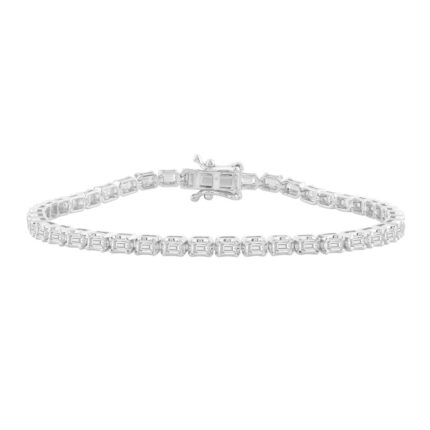 Luxury Emerald Shape Diamond Ladies Tennis Bracelet in 14K White Gold 4 1/2CT (Color F-G -Clarity VS1/VS2)